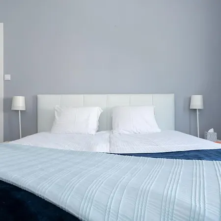Malibu - Swietojanska Centrum - Praia Apartment Gdynia